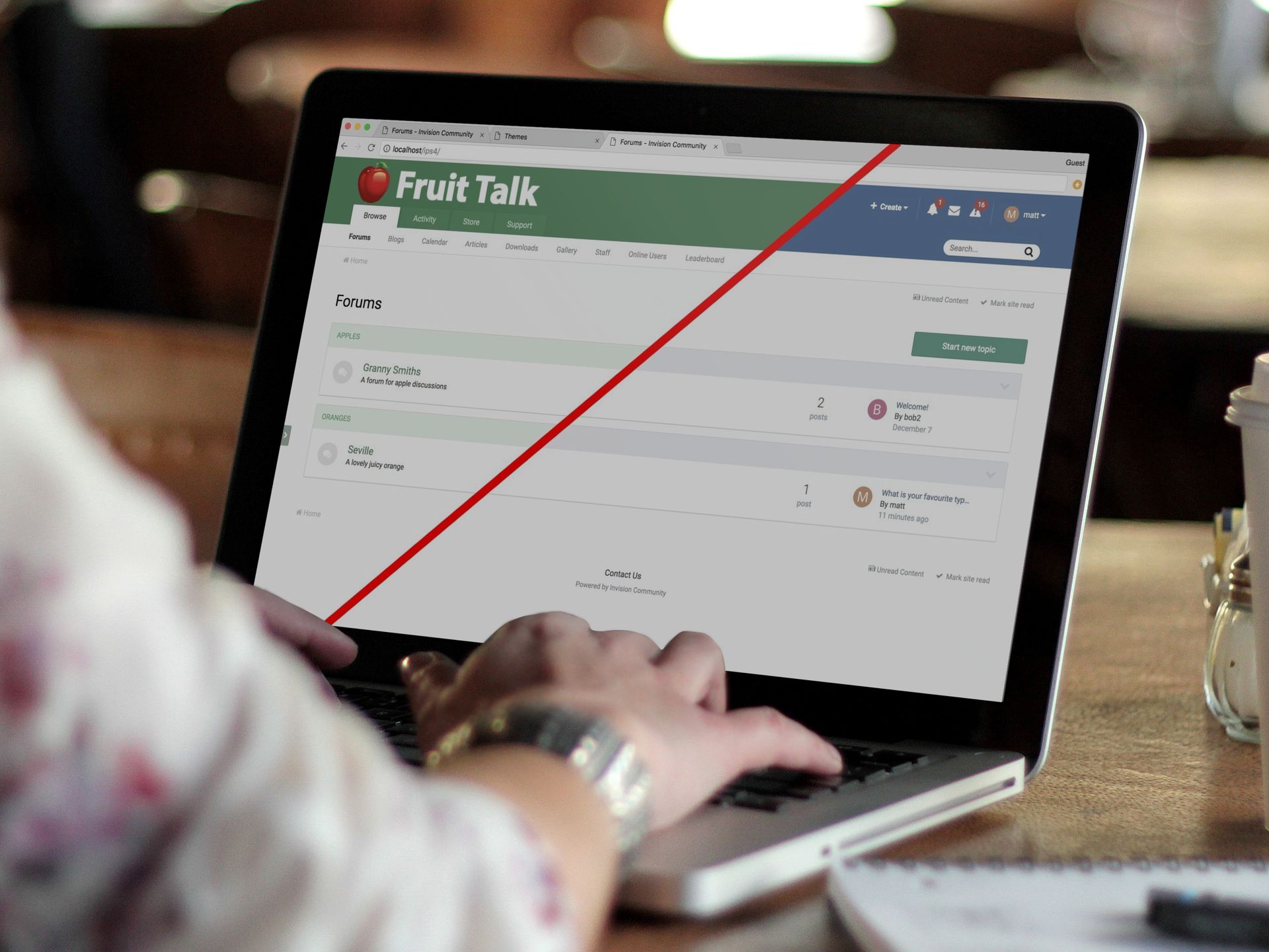 How to brand your community in minutes
